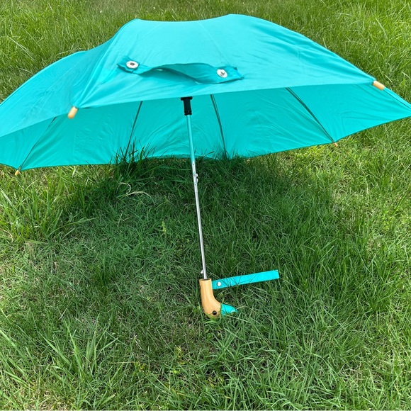 Duck Umbrella | Wooden Handle Push Button Novelty Umbrella - Picture 3 of 7